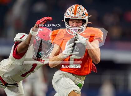 Thumbnail 2 in Celina vs. Kilgore (UIL 4A Division I Football Final) photogallery.