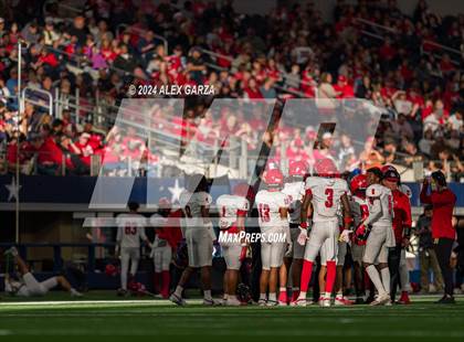 Thumbnail 2 in Celina vs. Kilgore (UIL 4A Division I Football Final) photogallery.