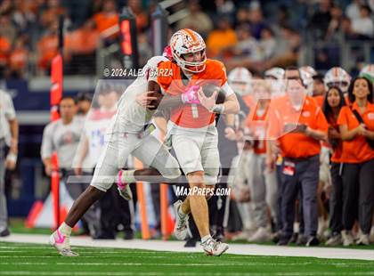 Thumbnail 1 in Celina vs. Kilgore (UIL 4A Division I Football Final) photogallery.