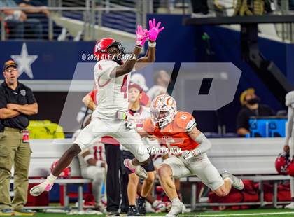 Thumbnail 2 in Celina vs. Kilgore (UIL 4A Division I Football Final) photogallery.