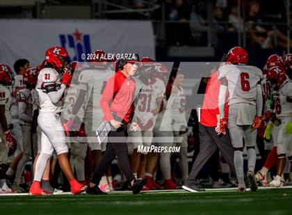 Thumbnail 1 in Celina vs. Kilgore (UIL 4A Division I Football Final) photogallery.