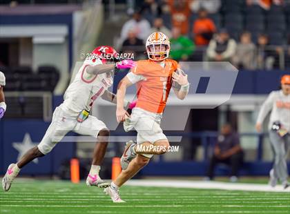 Thumbnail 2 in Celina vs. Kilgore (UIL 4A Division I Football Final) photogallery.