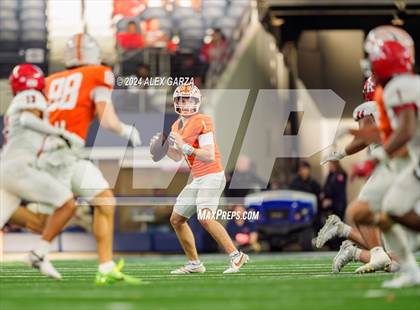Thumbnail 2 in Celina vs. Kilgore (UIL 4A Division I Football Final) photogallery.