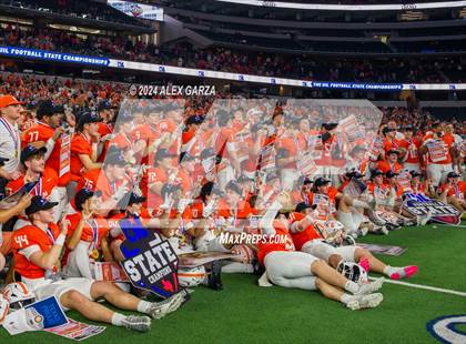 Thumbnail 2 in Celina vs. Kilgore (UIL 4A Division I Football Final) photogallery.