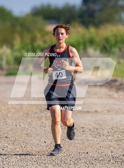 Thumbnail 3 in Alamogordo Cross Country Meet photogallery.