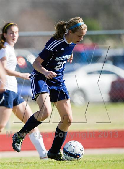 Thumbnail 1 in Lamar vs. Brazoswood (Pearland Shootout) photogallery.