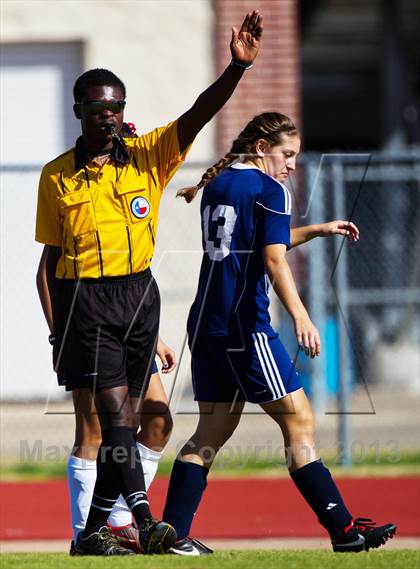 Thumbnail 1 in Lamar vs. Brazoswood (Pearland Shootout) photogallery.