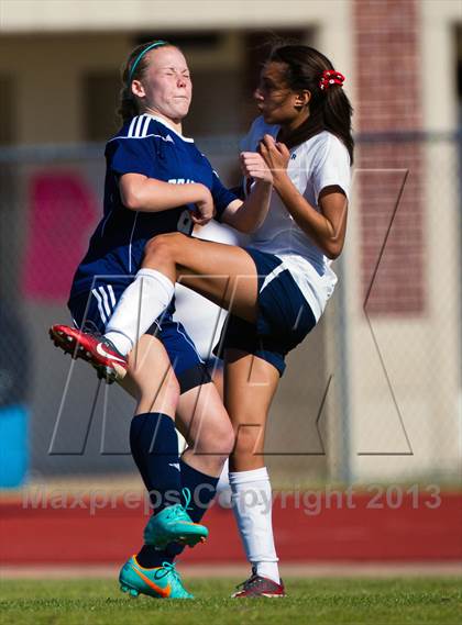 Thumbnail 3 in Lamar vs. Brazoswood (Pearland Shootout) photogallery.