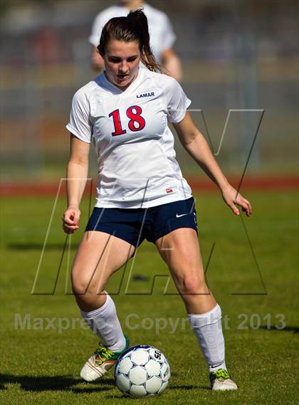 Thumbnail 3 in Lamar vs. Brazoswood (Pearland Shootout) photogallery.