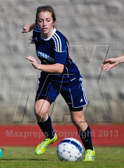 Thumbnail 3 in Lamar vs. Brazoswood (Pearland Shootout) photogallery.