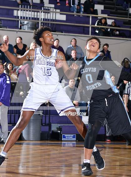 Thumbnail 2 in Sacramento vs. Clovis North (St. Hope Elite Classic) photogallery.
