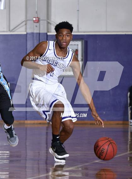 Thumbnail 3 in Sacramento vs. Clovis North (St. Hope Elite Classic) photogallery.