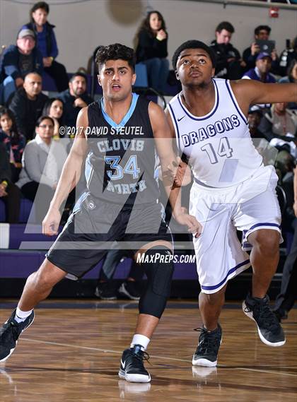 Thumbnail 3 in Sacramento vs. Clovis North (St. Hope Elite Classic) photogallery.