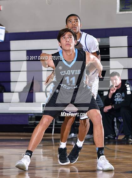 Thumbnail 3 in Sacramento vs. Clovis North (St. Hope Elite Classic) photogallery.