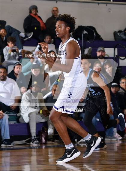 Thumbnail 1 in Sacramento vs. Clovis North (St. Hope Elite Classic) photogallery.