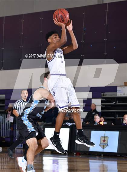 Thumbnail 3 in Sacramento vs. Clovis North (St. Hope Elite Classic) photogallery.