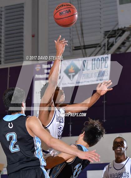 Thumbnail 1 in Sacramento vs. Clovis North (St. Hope Elite Classic) photogallery.