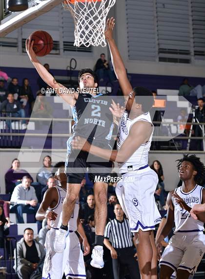 Thumbnail 3 in Sacramento vs. Clovis North (St. Hope Elite Classic) photogallery.