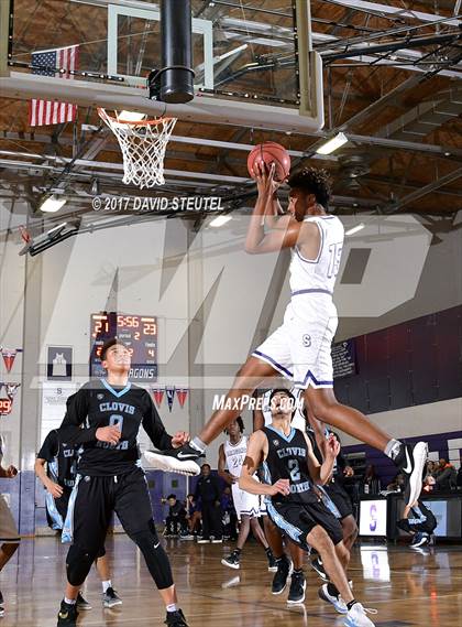 Thumbnail 2 in Sacramento vs. Clovis North (St. Hope Elite Classic) photogallery.