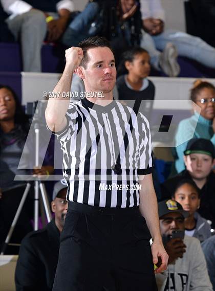 Thumbnail 3 in Sacramento vs. Clovis North (St. Hope Elite Classic) photogallery.