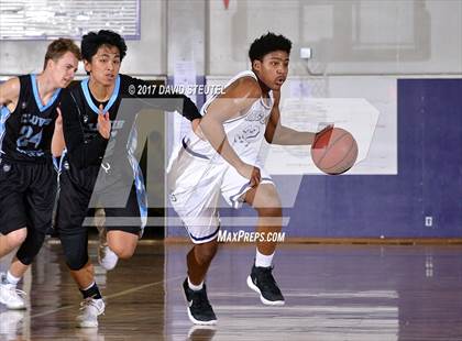 Thumbnail 1 in Sacramento vs. Clovis North (St. Hope Elite Classic) photogallery.