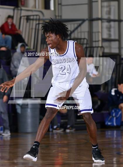 Thumbnail 2 in Sacramento vs. Clovis North (St. Hope Elite Classic) photogallery.