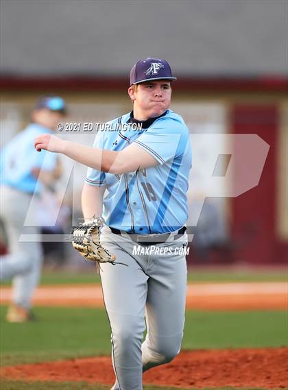 Thumbnail 3 in Pope @ Lassiter photogallery.