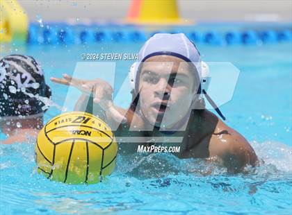 Thumbnail 1 in Scripps Ranch vs. Westview (18th Annual Draz Memorial Classic) photogallery.
