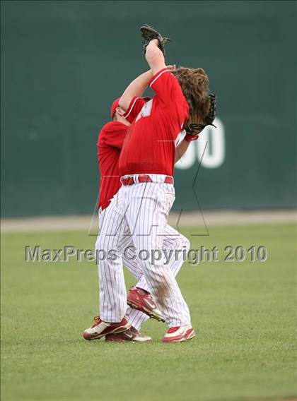 Thumbnail 3 in Sheldon vs North (Fresno Easter Classic) photogallery.
