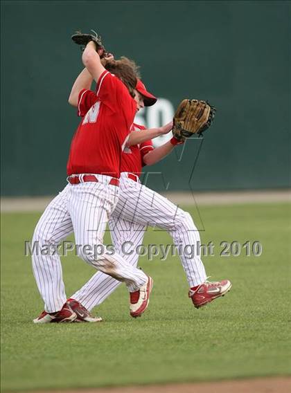 Thumbnail 1 in Sheldon vs North (Fresno Easter Classic) photogallery.