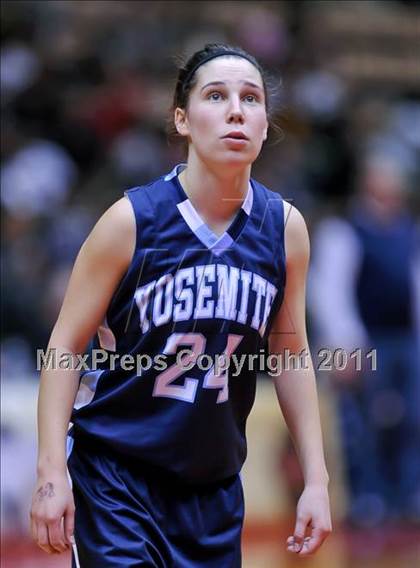 Thumbnail 1 in Monache vs. Yosemite (CIF CS D2 Final) photogallery.