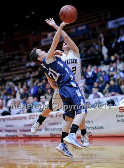 Thumbnail 2 in Monache vs. Yosemite (CIF CS D2 Final) photogallery.