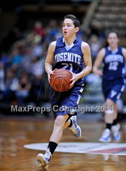 Thumbnail 1 in Monache vs. Yosemite (CIF CS D2 Final) photogallery.