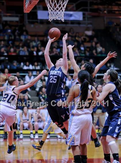 Thumbnail 2 in Monache vs. Yosemite (CIF CS D2 Final) photogallery.