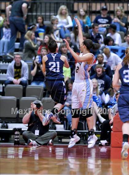 Thumbnail 2 in Monache vs. Yosemite (CIF CS D2 Final) photogallery.