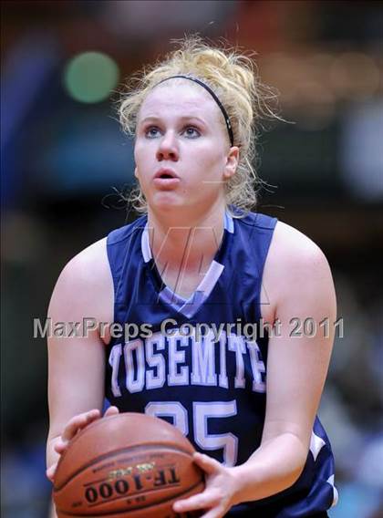 Thumbnail 2 in Monache vs. Yosemite (CIF CS D2 Final) photogallery.