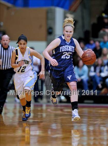 Thumbnail 3 in Monache vs. Yosemite (CIF CS D2 Final) photogallery.