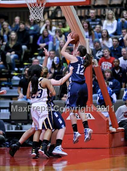 Thumbnail 3 in Monache vs. Yosemite (CIF CS D2 Final) photogallery.
