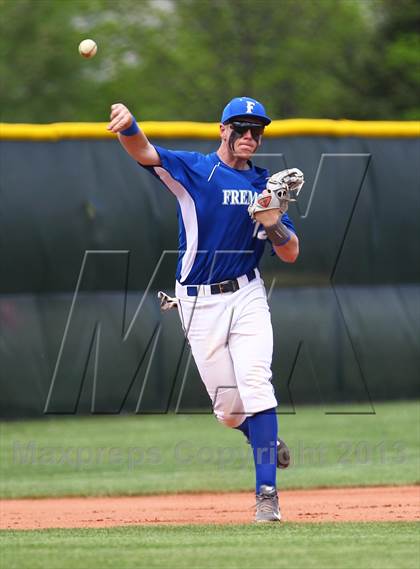 Thumbnail 2 in Cottonwood vs. Fremont (UHSAA 5A 2nd Round Playoff) photogallery.