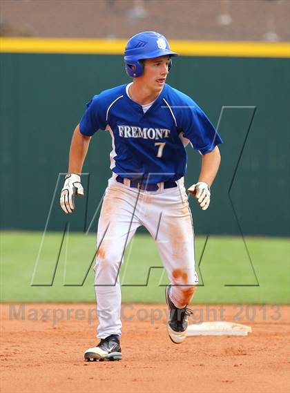Thumbnail 3 in Cottonwood vs. Fremont (UHSAA 5A 2nd Round Playoff) photogallery.