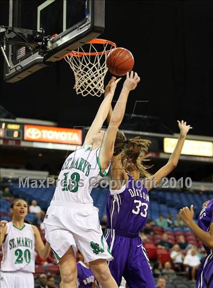 Thumbnail 3 in Sacramento vs. St. Mary's (CIF NorCal D3 Final) photogallery.