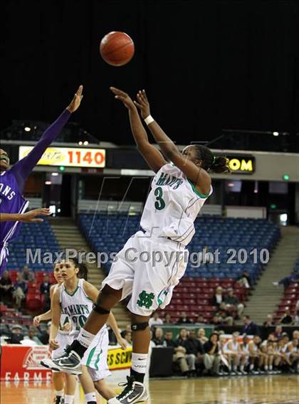 Thumbnail 1 in Sacramento vs. St. Mary's (CIF NorCal D3 Final) photogallery.