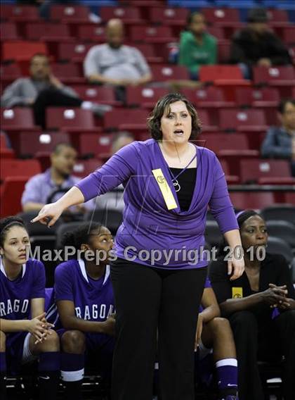 Thumbnail 1 in Sacramento vs. St. Mary's (CIF NorCal D3 Final) photogallery.