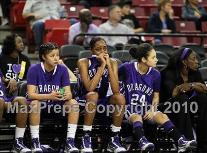 Thumbnail 2 in Sacramento vs. St. Mary's (CIF NorCal D3 Final) photogallery.