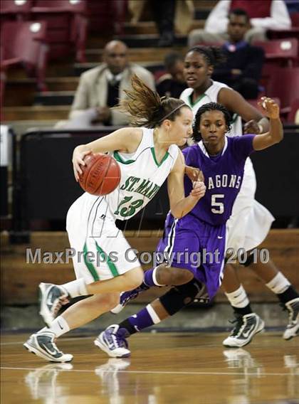 Thumbnail 2 in Sacramento vs. St. Mary's (CIF NorCal D3 Final) photogallery.