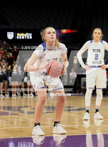 Thumbnail 2 in Davis vs St. Francis (@ Golden 1 Center) photogallery.