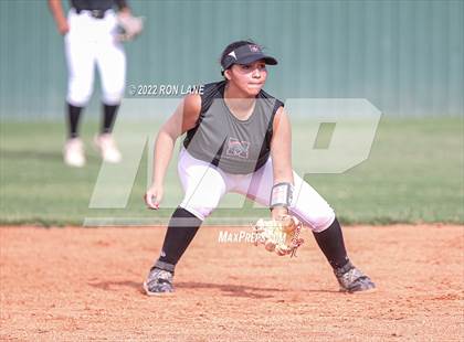 Thumbnail 2 in Moore @ Mustang photogallery.