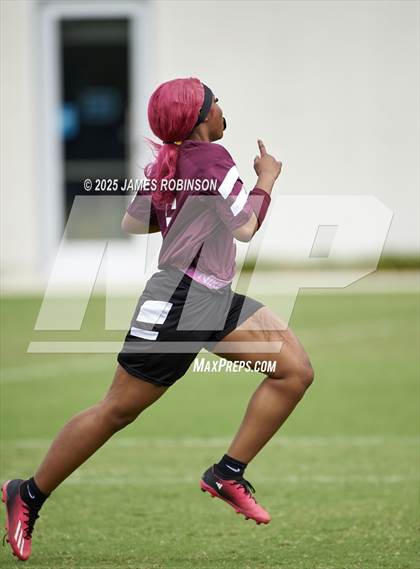 Thumbnail 1 in Destin vs Gadsden (Jaguars Preseason Classic) photogallery.