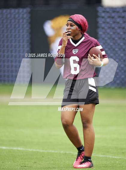 Thumbnail 1 in Destin vs Gadsden (Jaguars Preseason Classic) photogallery.