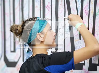 Thumbnail 3 in Destin vs Gadsden (Jaguars Preseason Classic) photogallery.